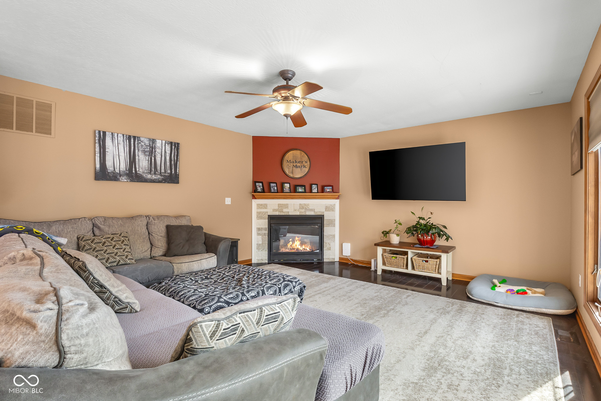2093 Iroquois Trail