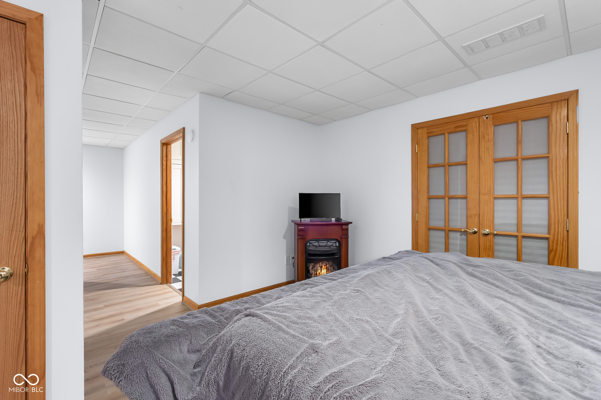 2093 Iroquois Trail