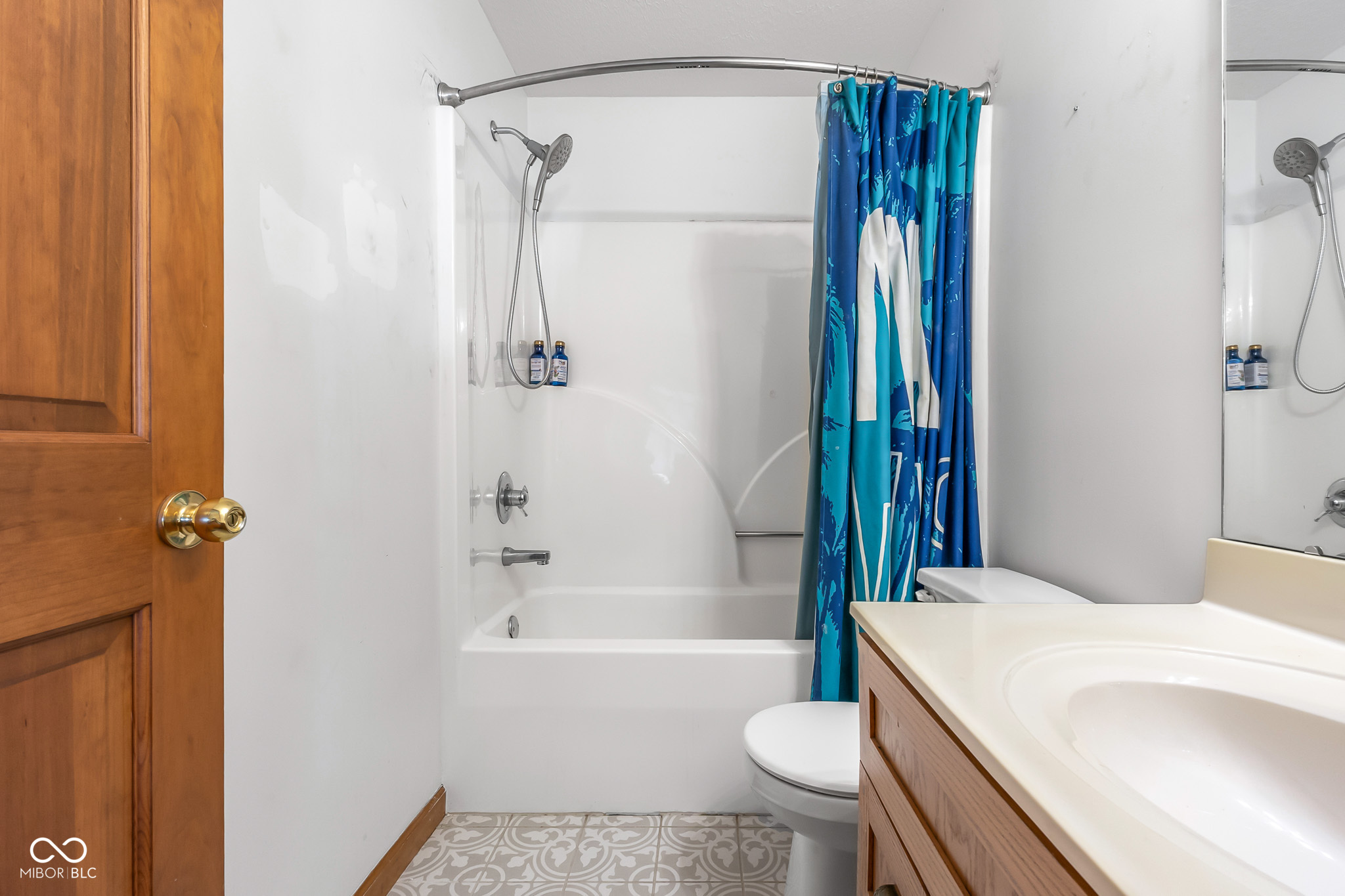 2093 Iroquois Trail