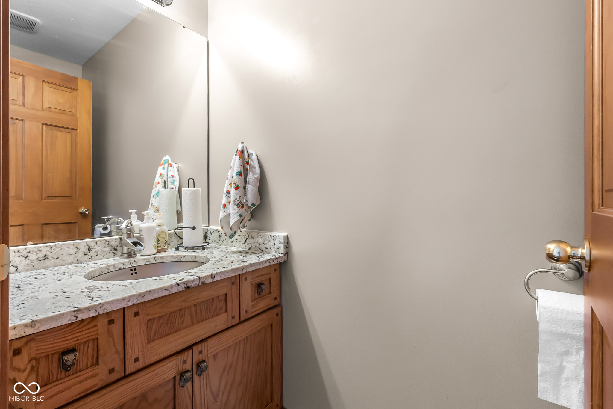 2093 Iroquois Trail