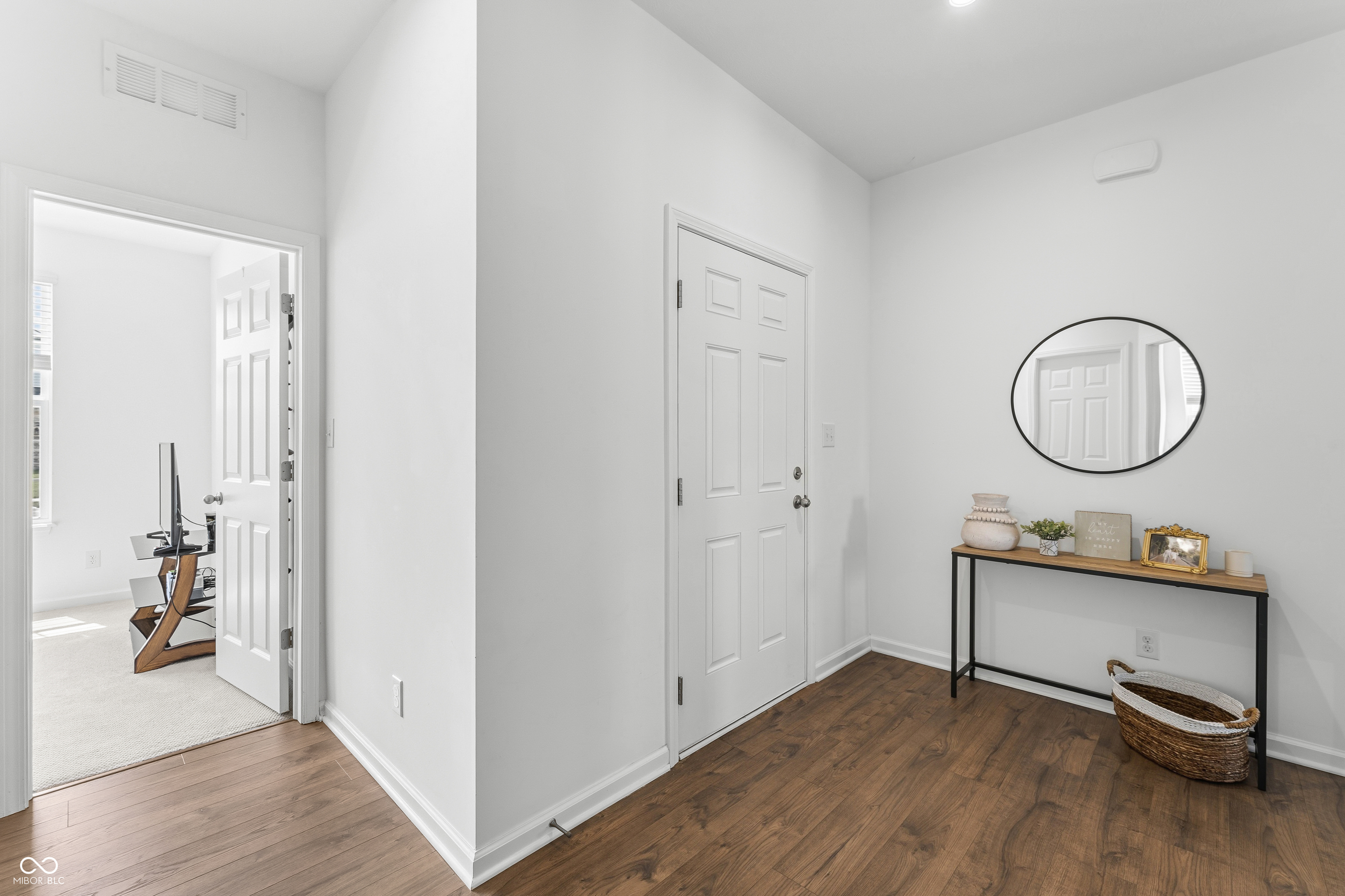 2646 Creek Bank Court