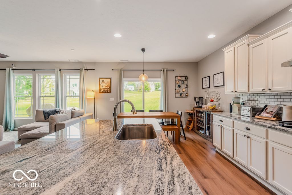 7058 Stoney Ridge Drive