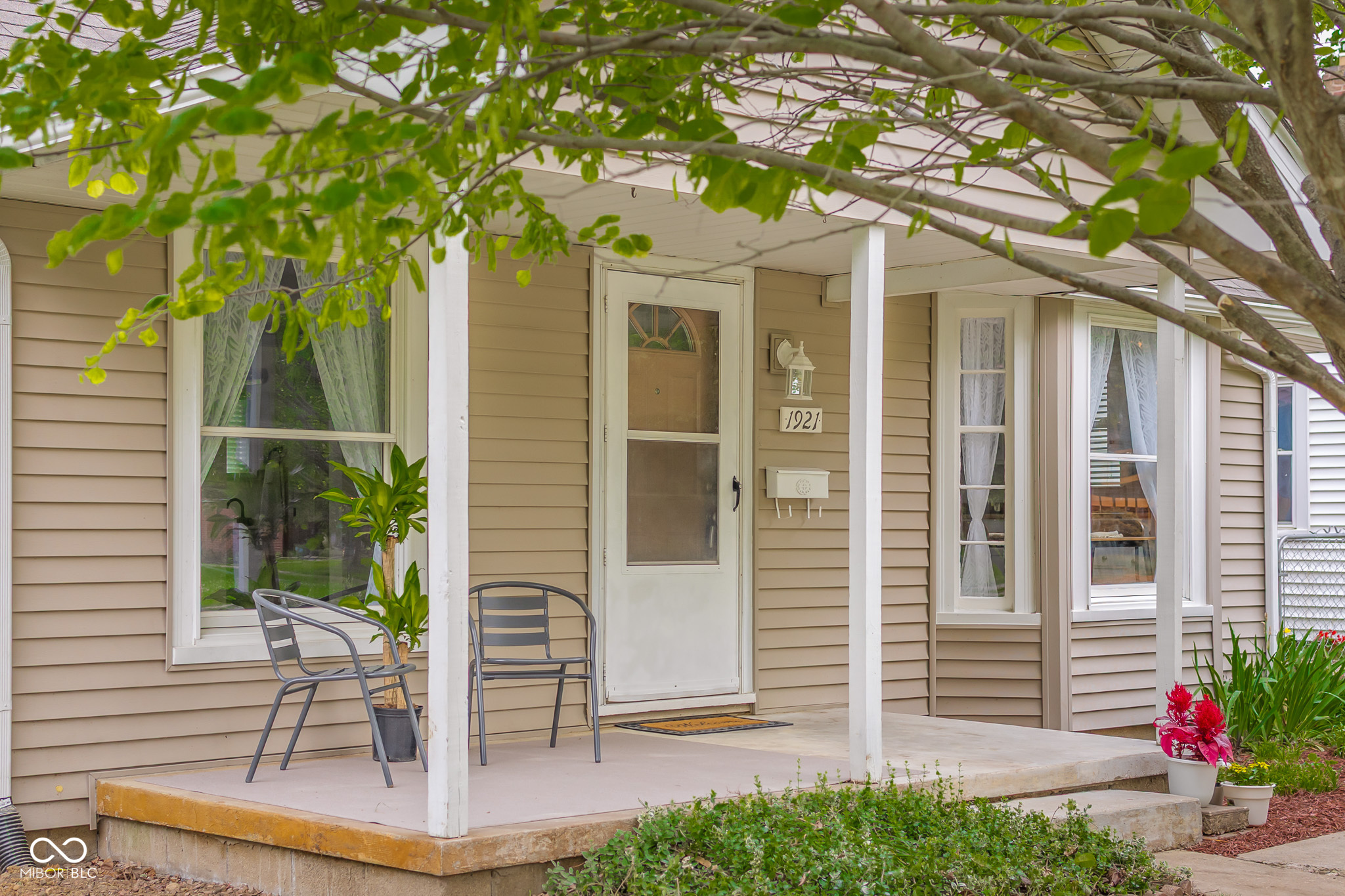 1921 Keller Avenue