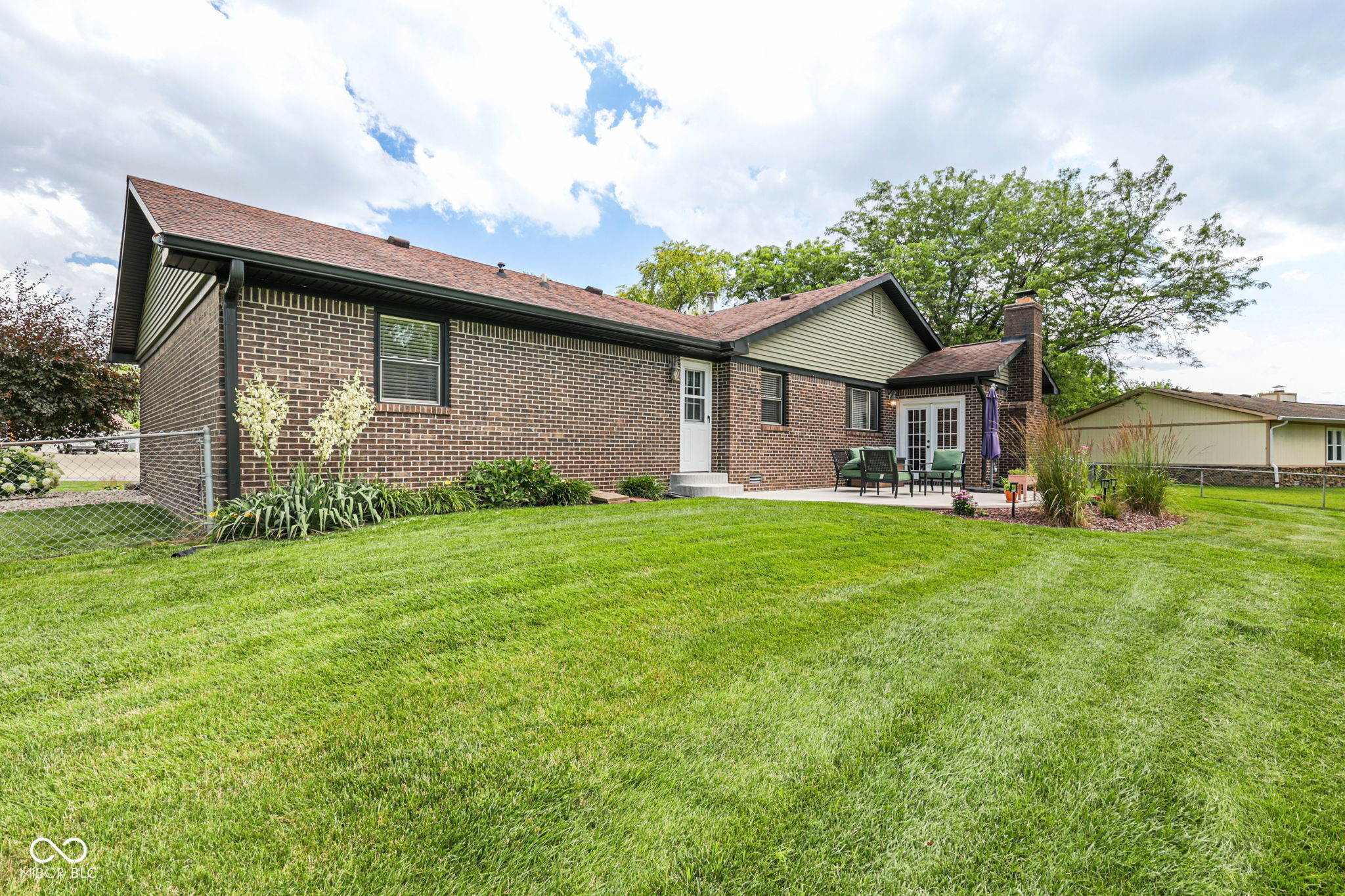 5202 Flintstone Drive