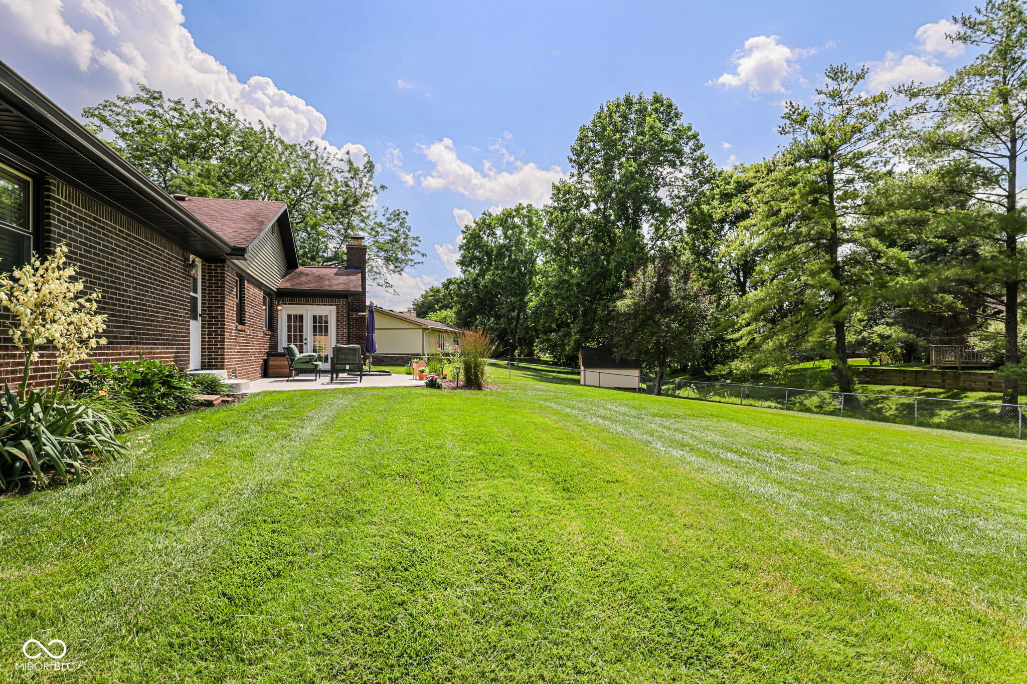 5202 Flintstone Drive