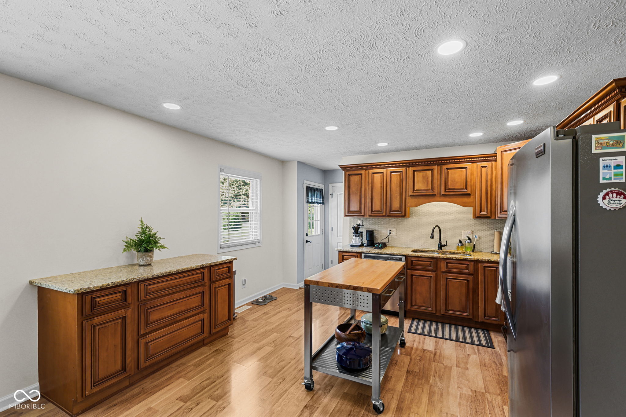 5202 Flintstone Drive