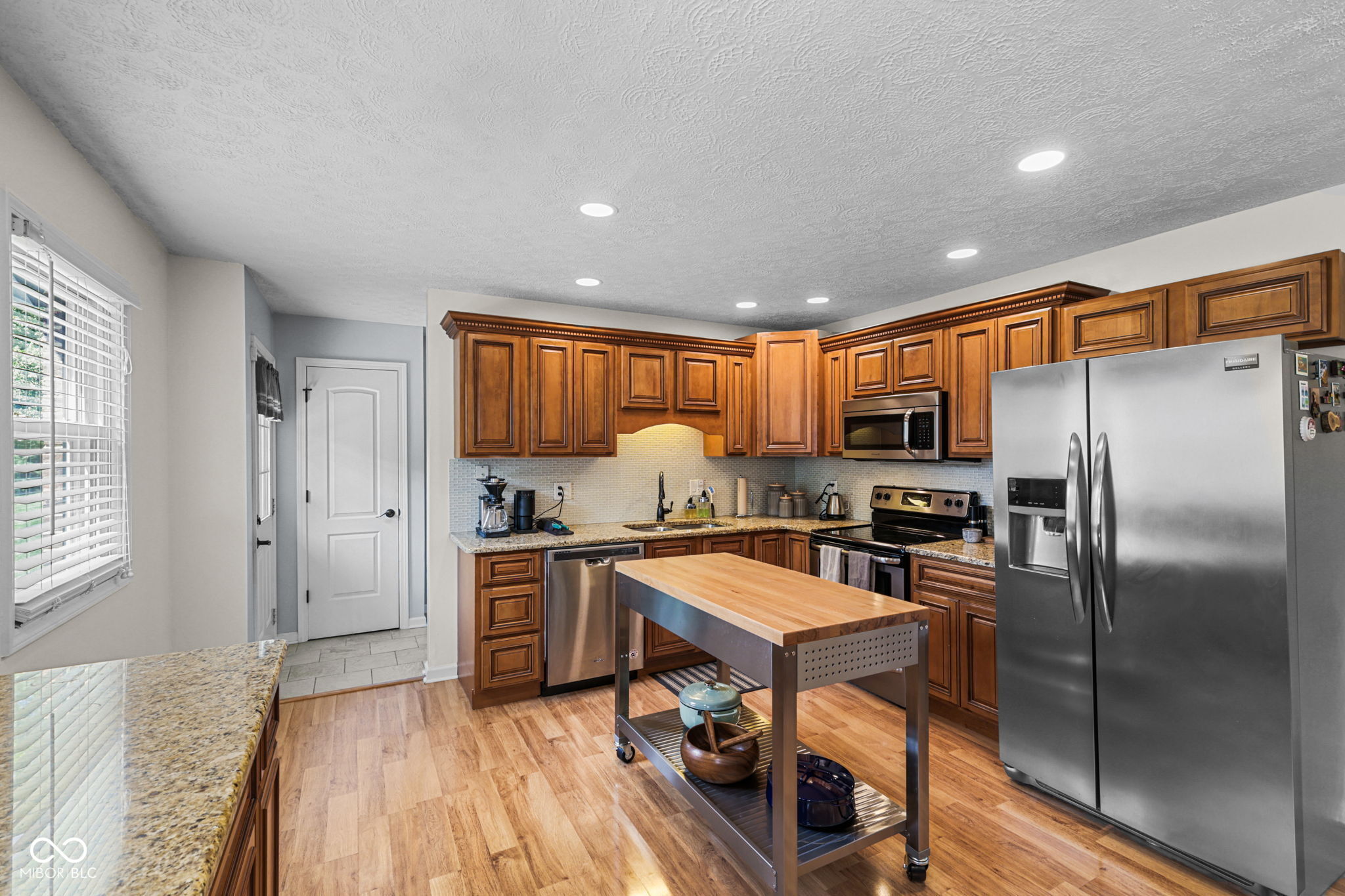 5202 Flintstone Drive
