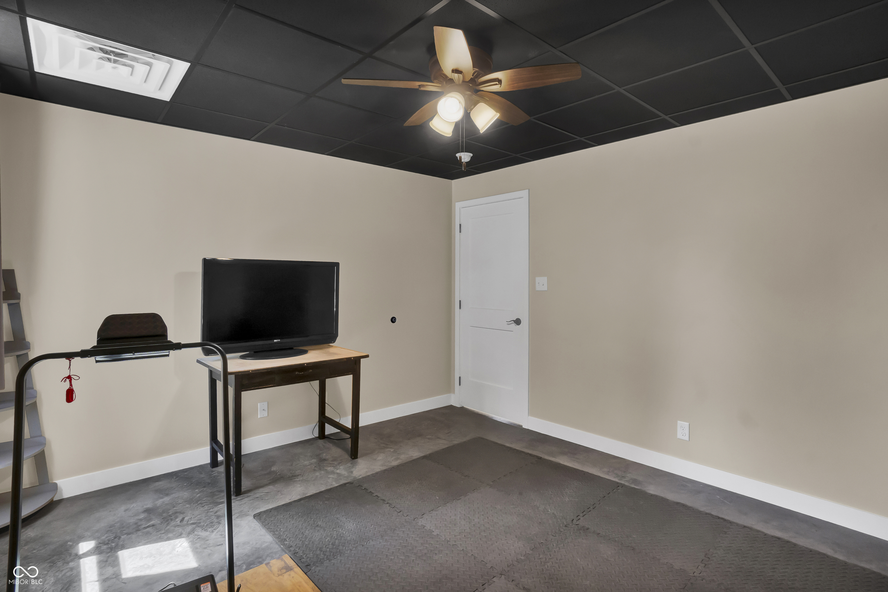 4077 S County Road 850 W