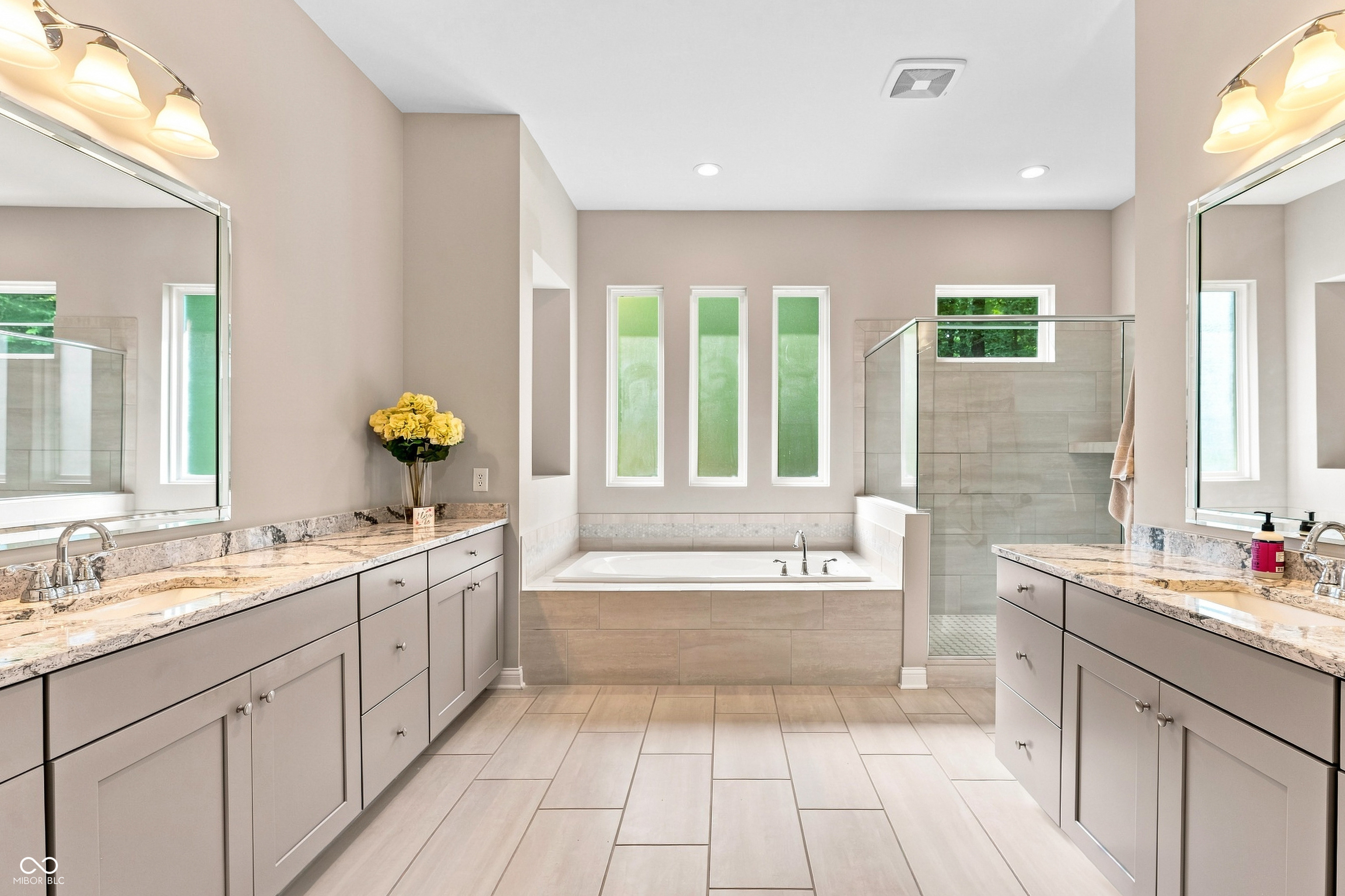 5059 Oak Ridge Trail