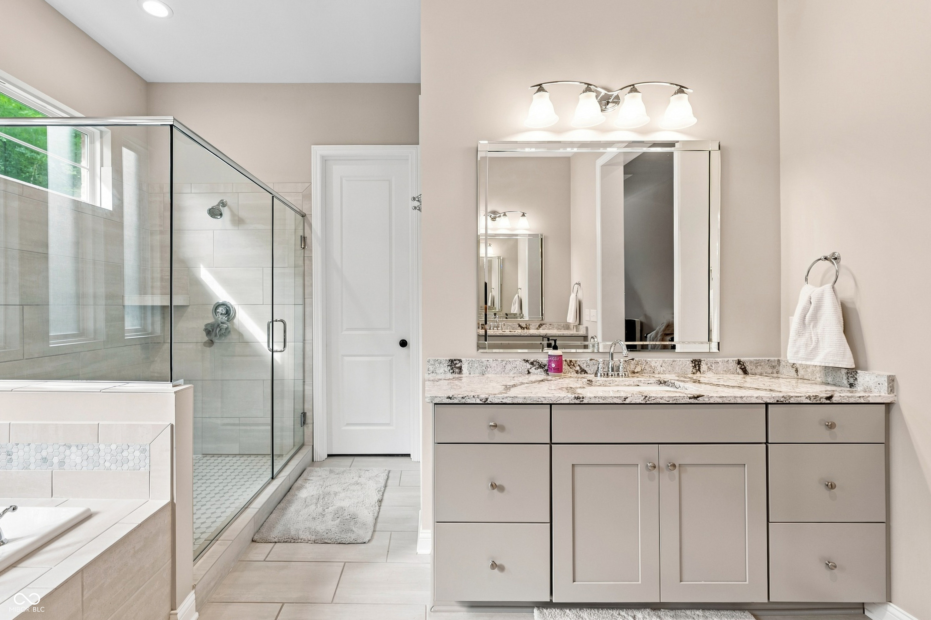 5059 Oak Ridge Trail