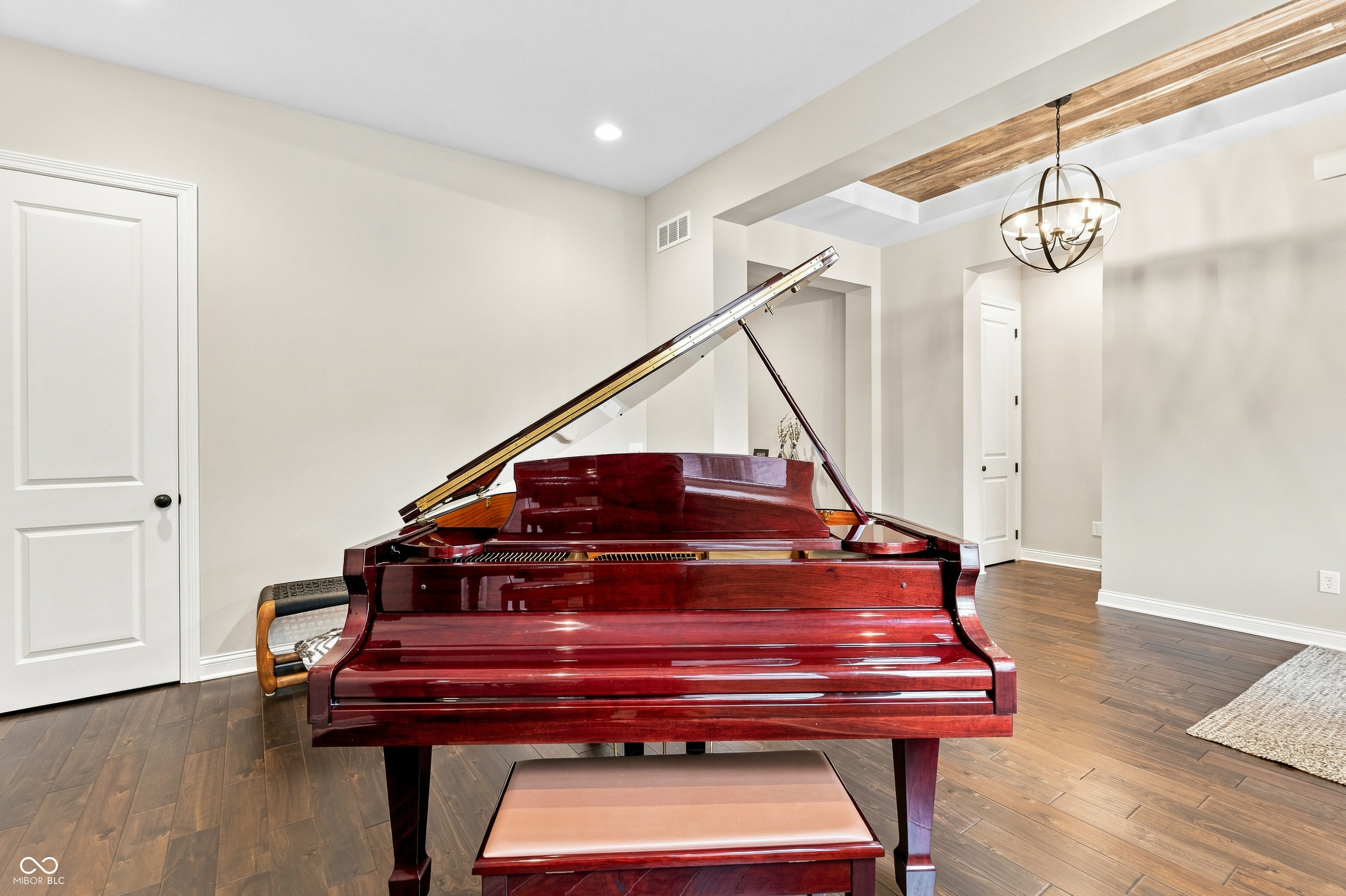 5059 Oak Ridge Trail