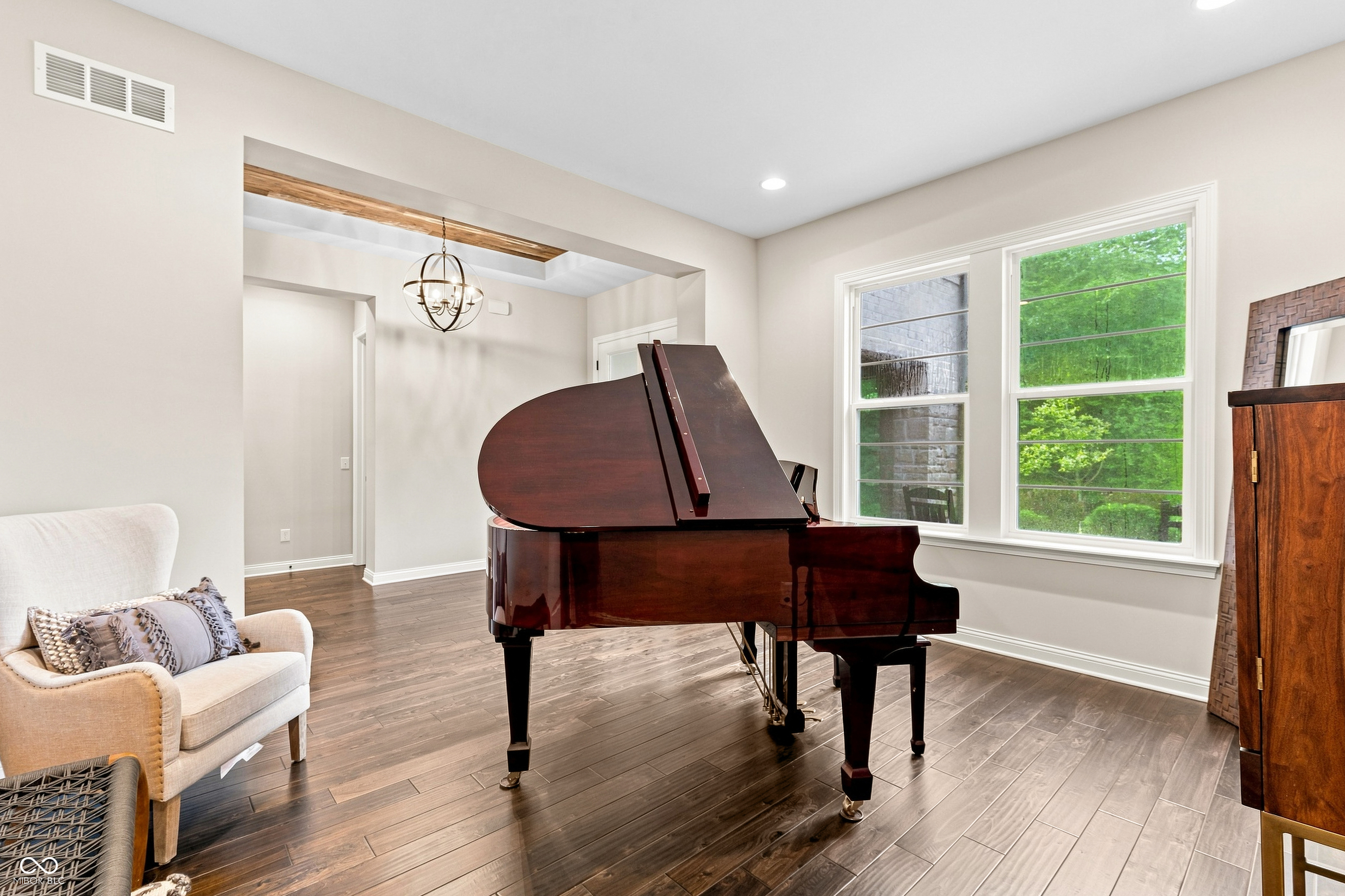 5059 Oak Ridge Trail