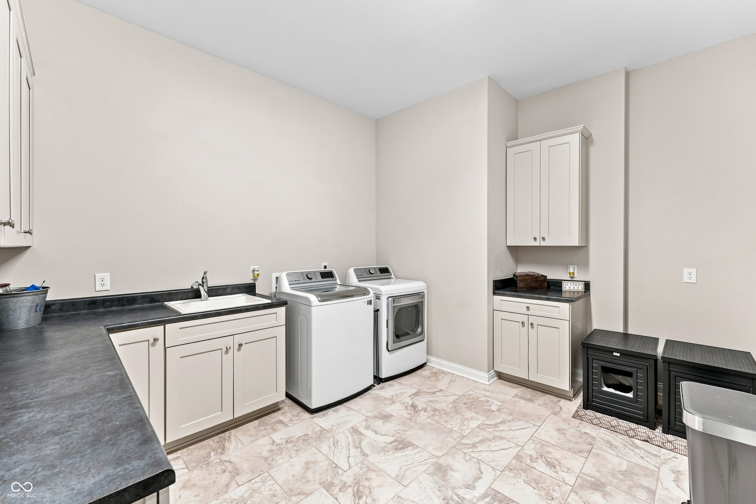 5059 Oak Ridge Trail