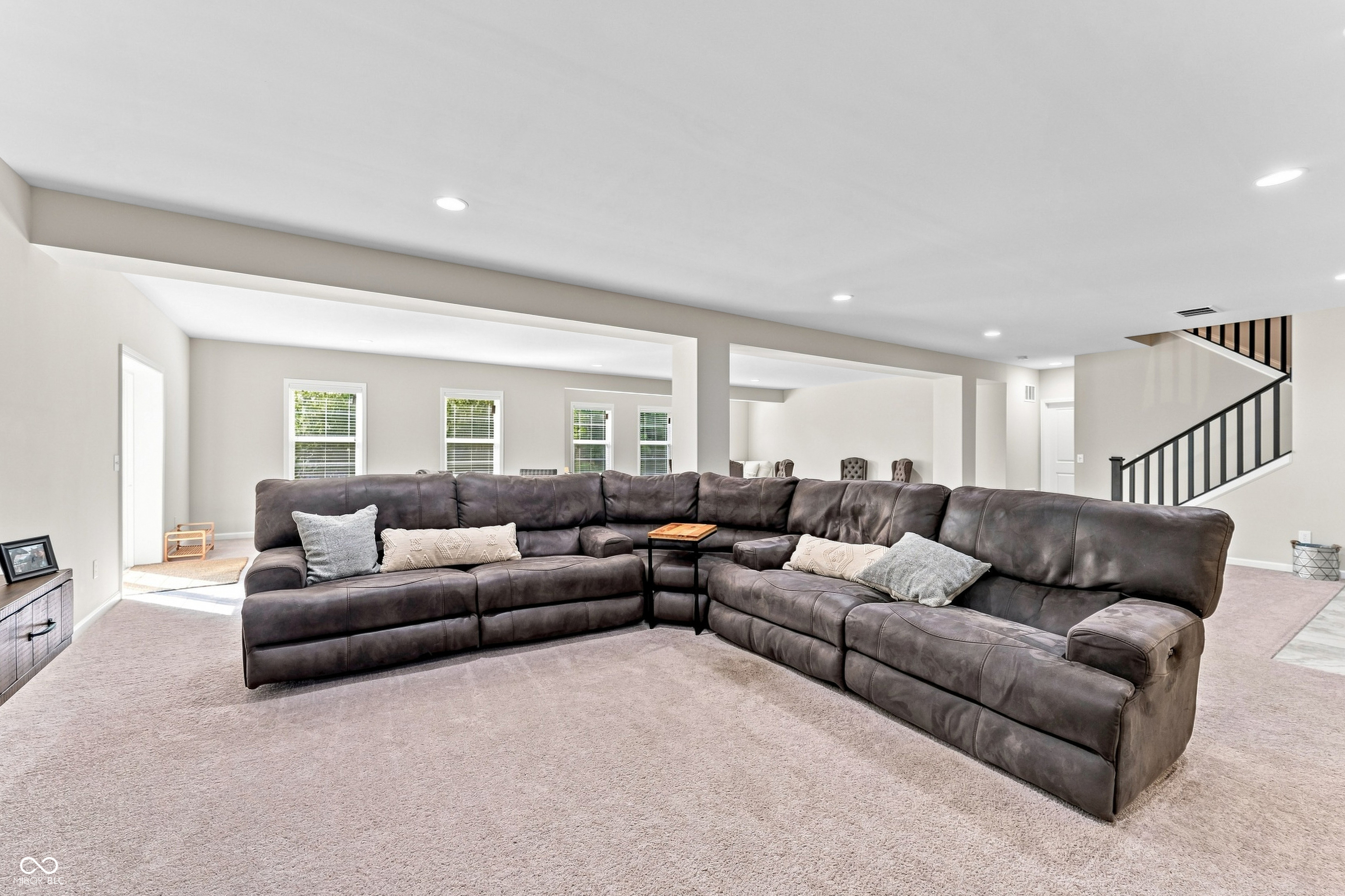 5059 Oak Ridge Trail