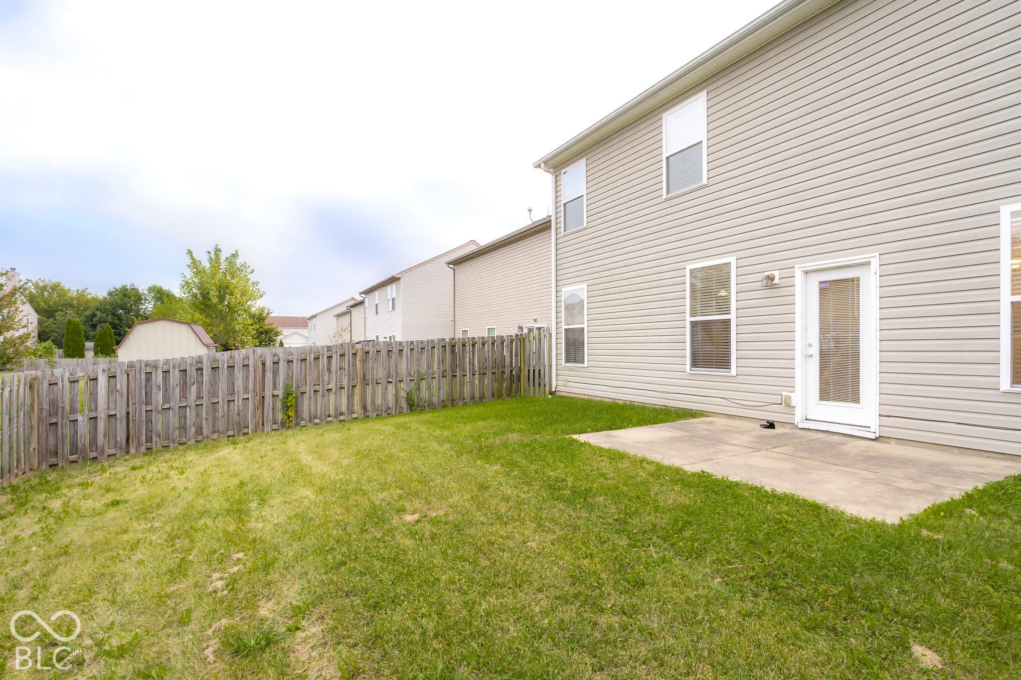 2322 Middle View Drive