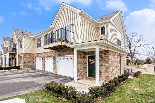 9828 RIDGE Run