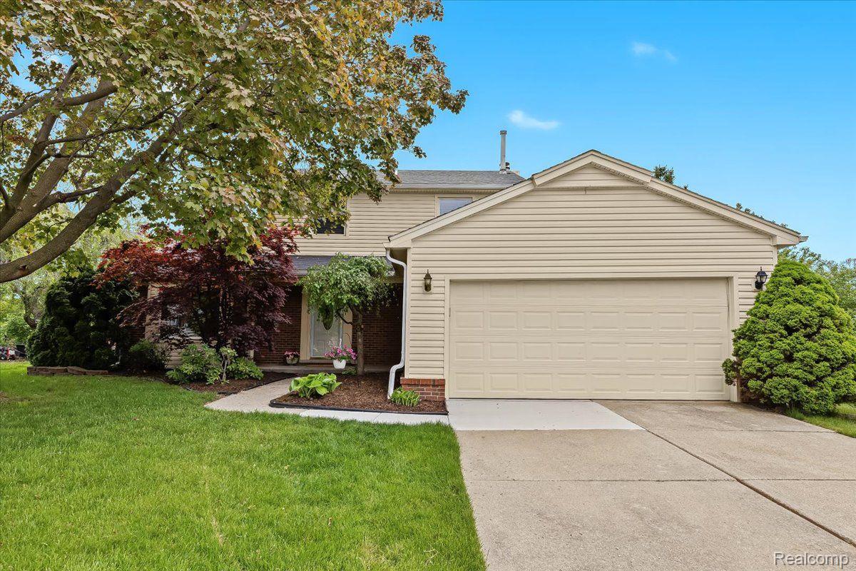 754 KENTUCKY Drive