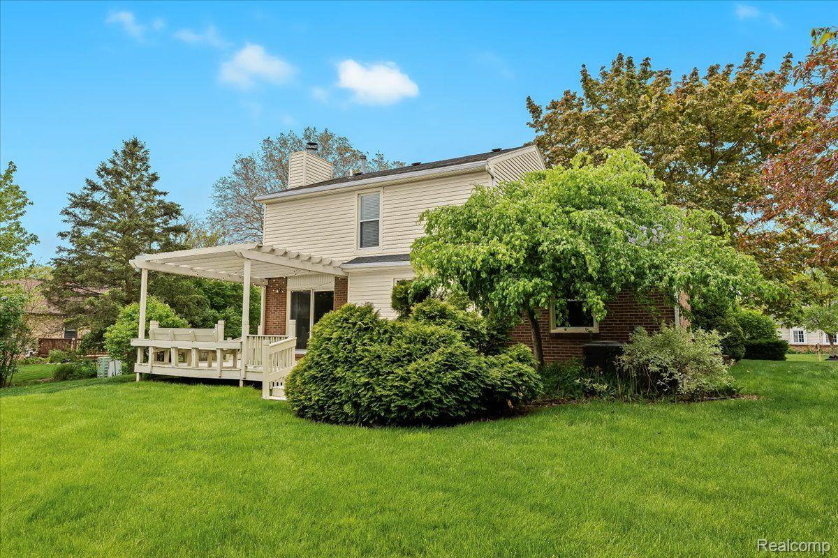 754 KENTUCKY Drive