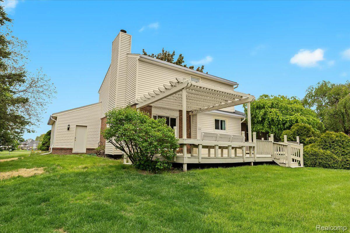 754 KENTUCKY Drive
