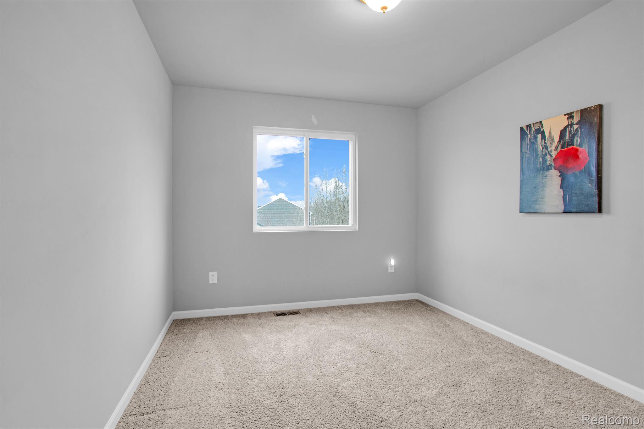 132 FOREST Way