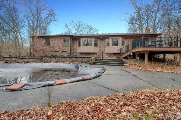28645 Oakcrest Court