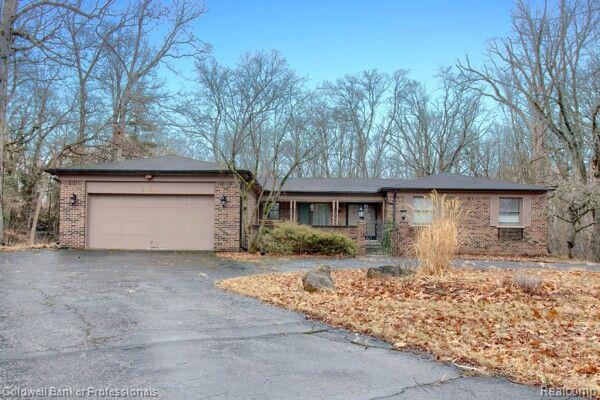 28645 Oakcrest Court