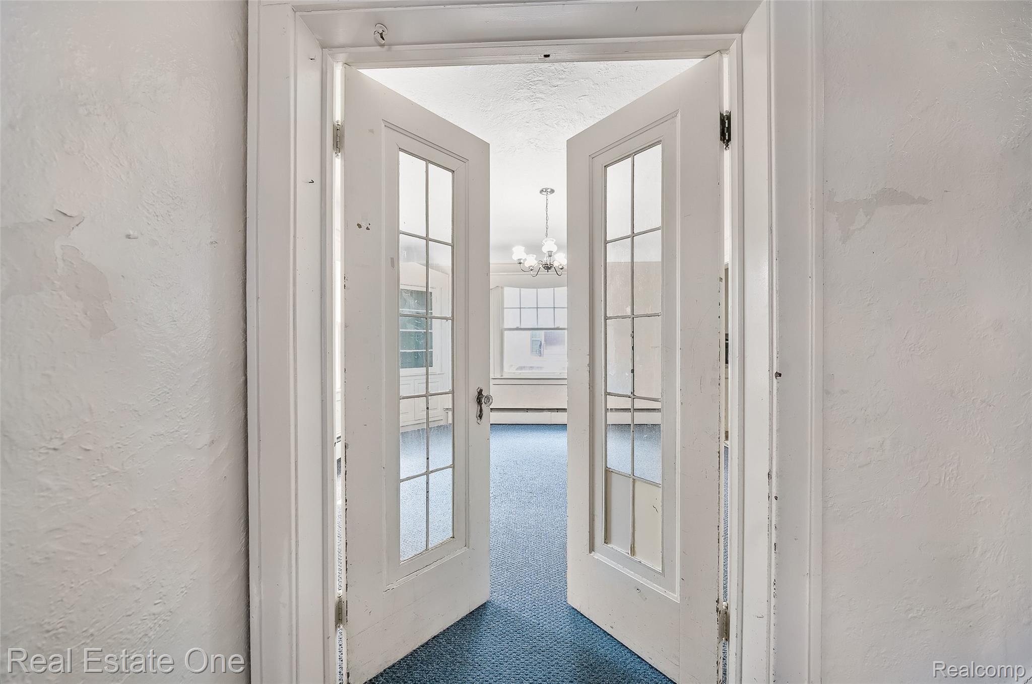 326 W Iroquois Road