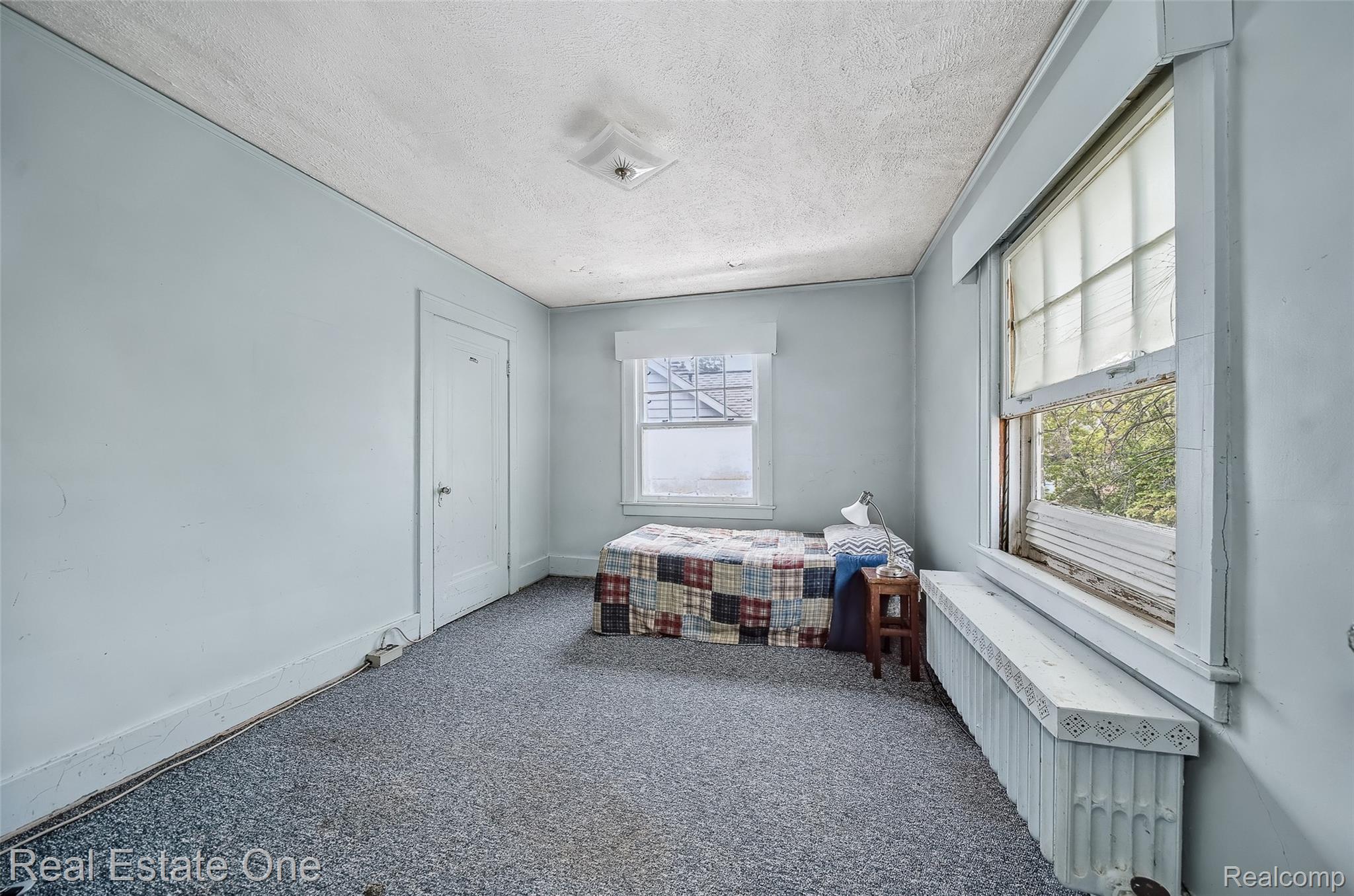326 W Iroquois Road