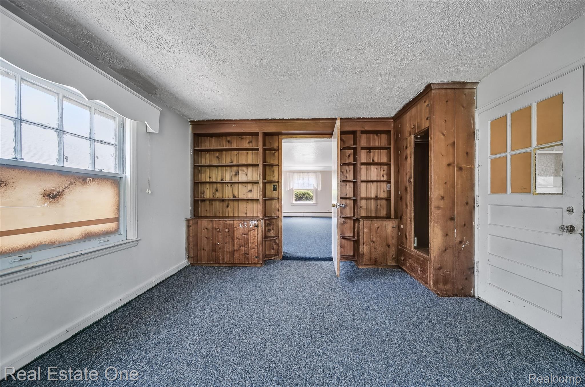 326 W Iroquois Road