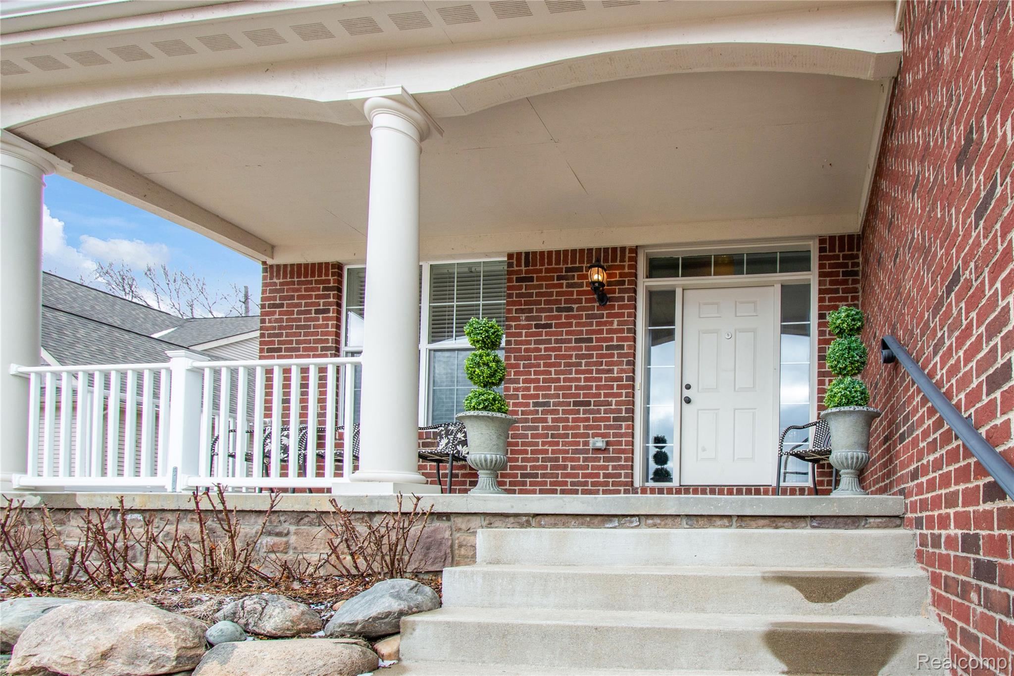 549 NAPA VALLEY DR