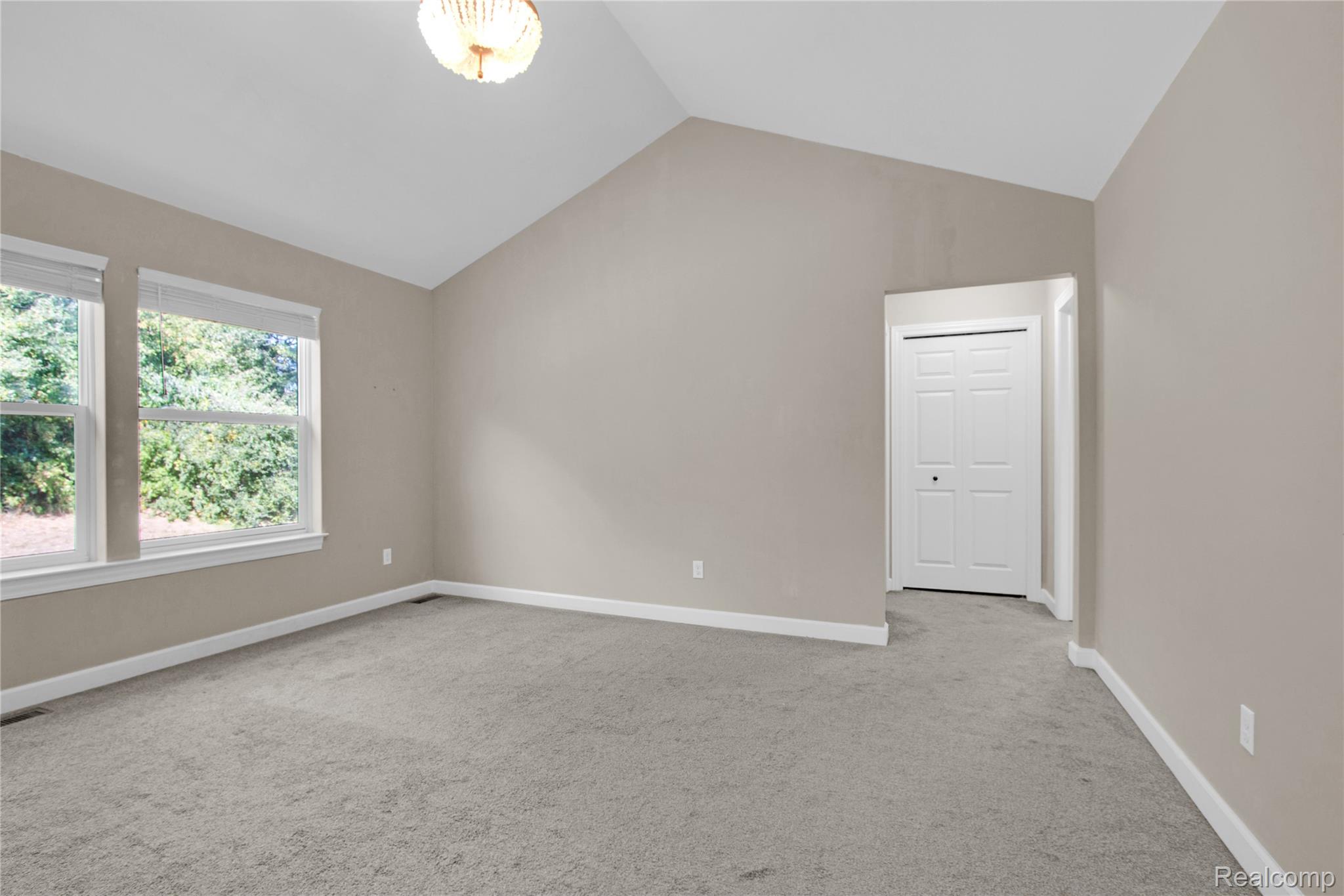 549 NAPA VALLEY DR