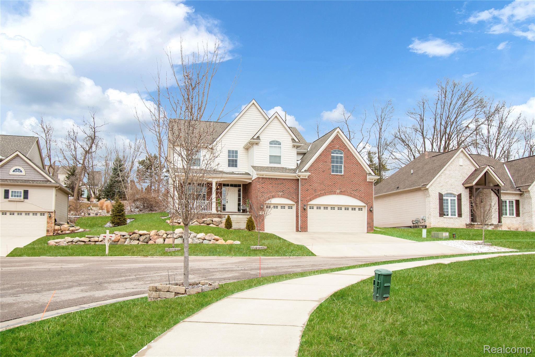 549 NAPA VALLEY DR