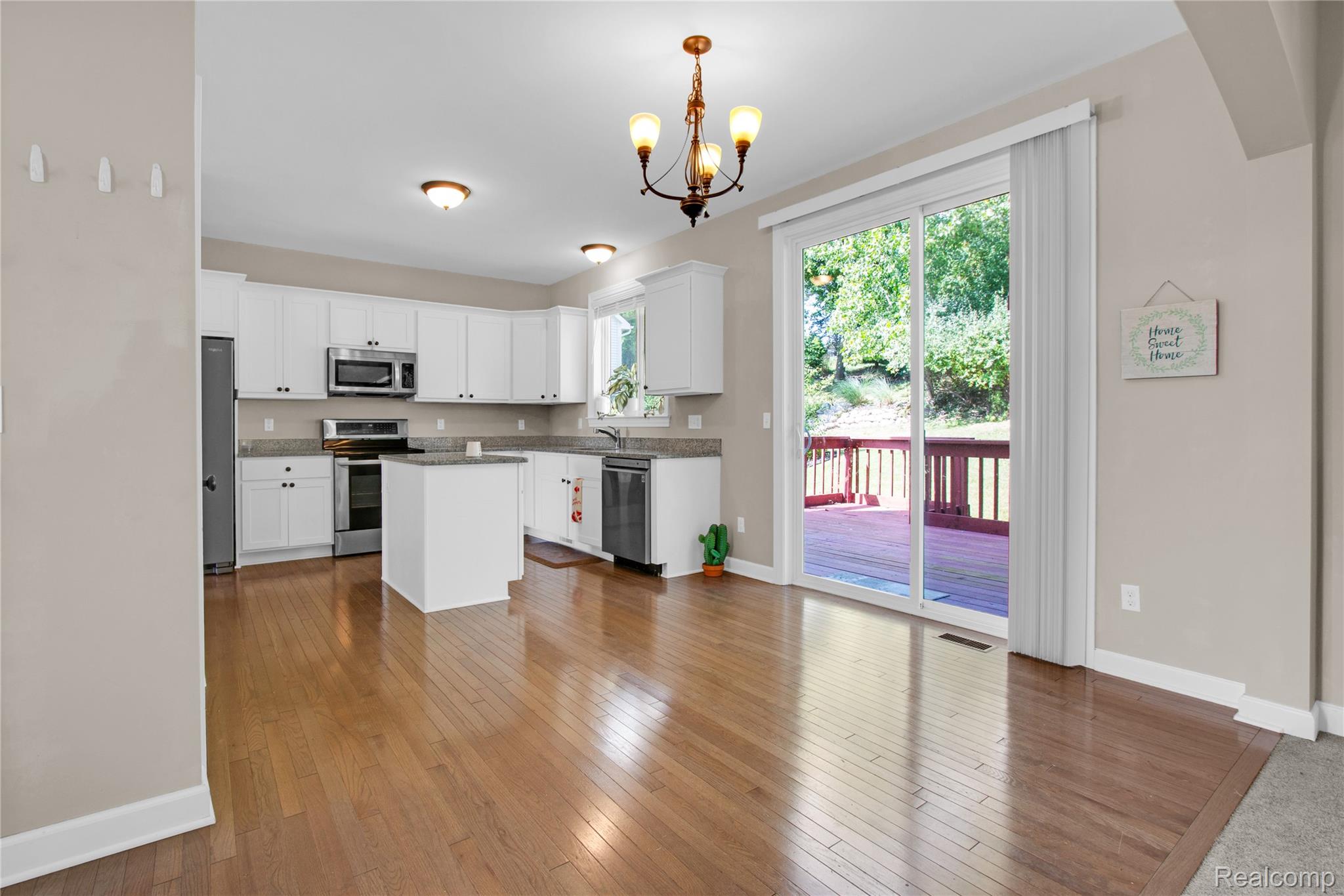 549 NAPA VALLEY DR