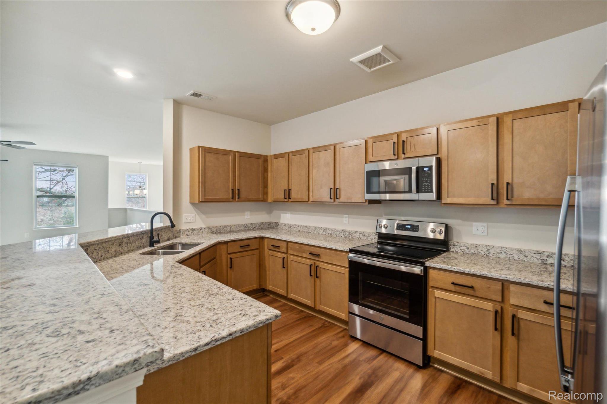 9804 RIDGE RUN Street 57