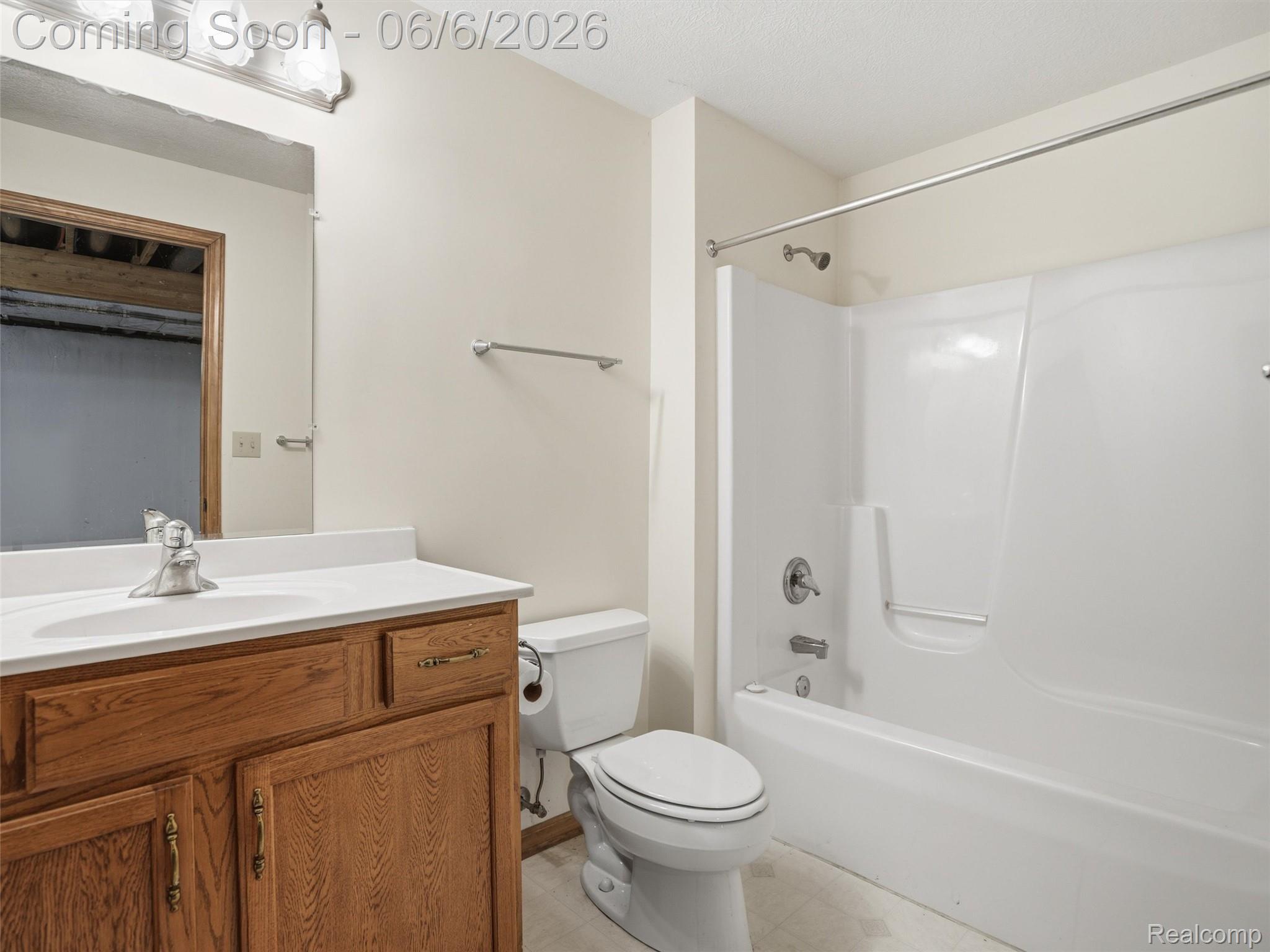 12121 Ladd Road