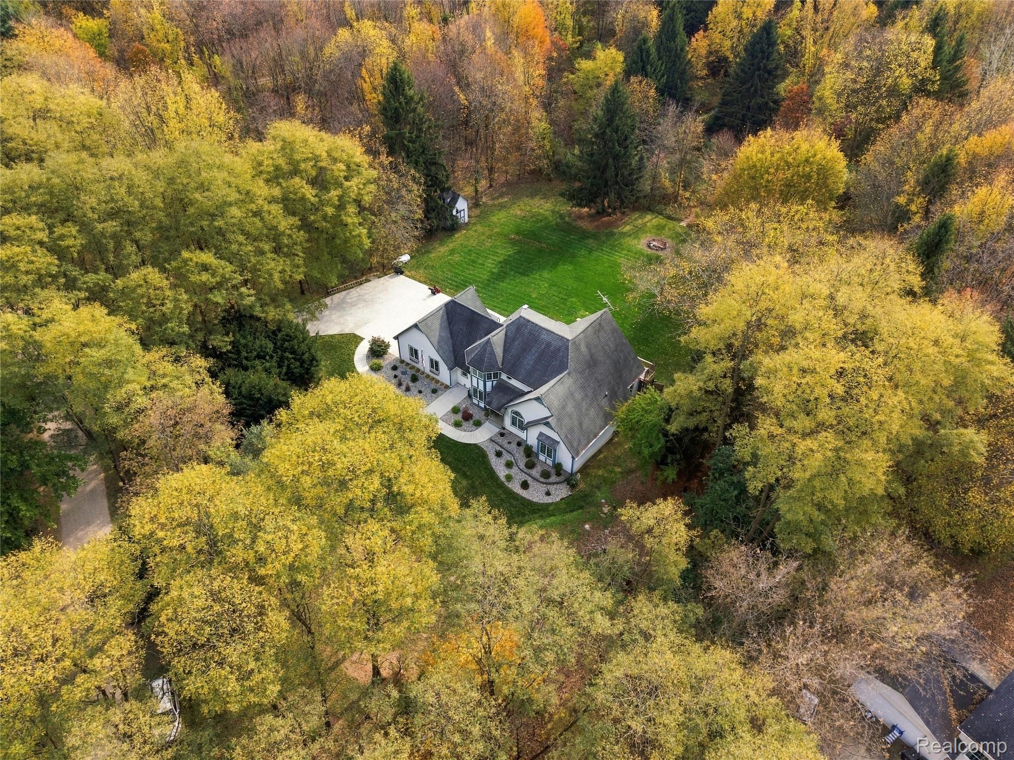 12090 Great Oaks DR
