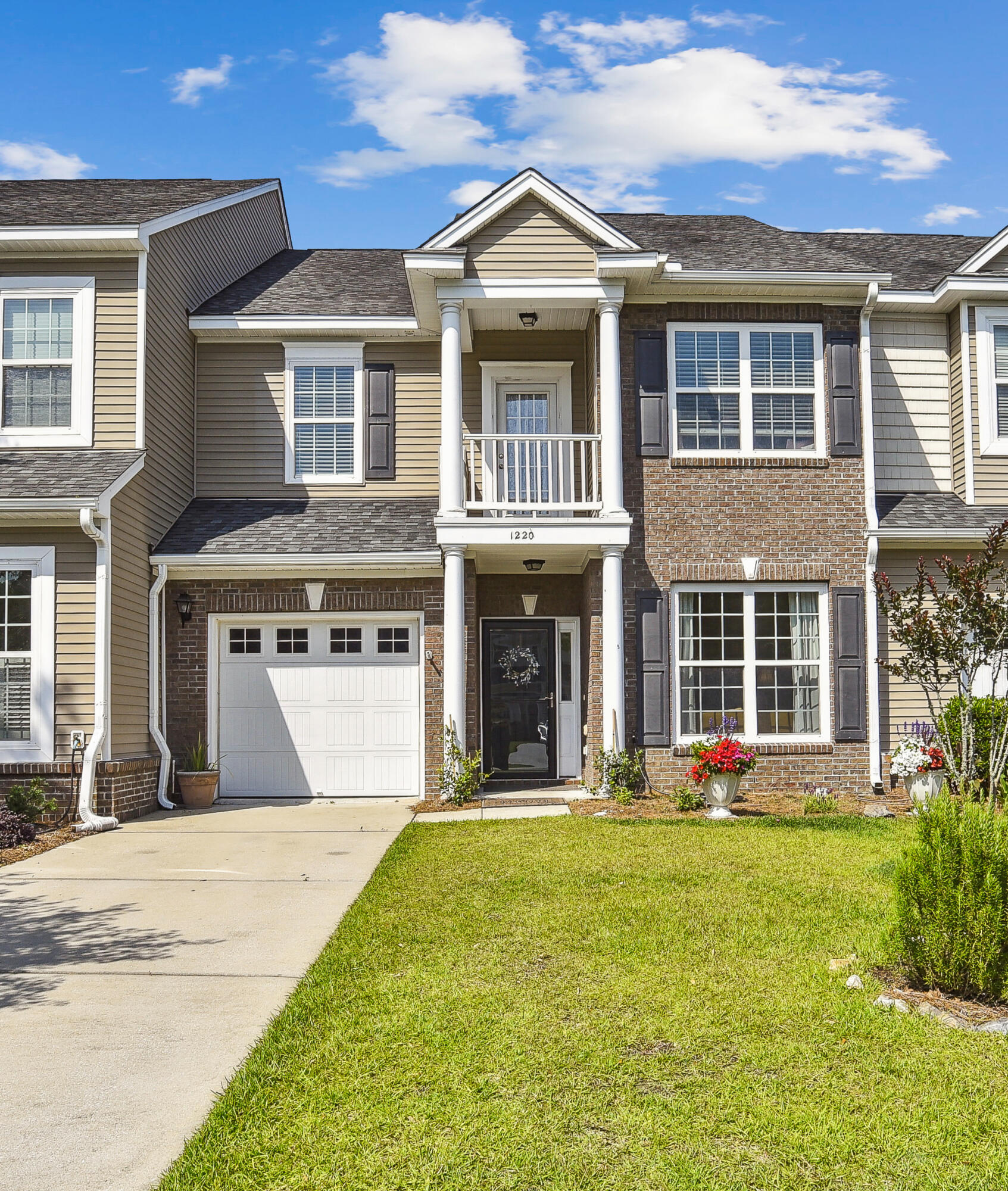 1220 Circle Oaks Drive