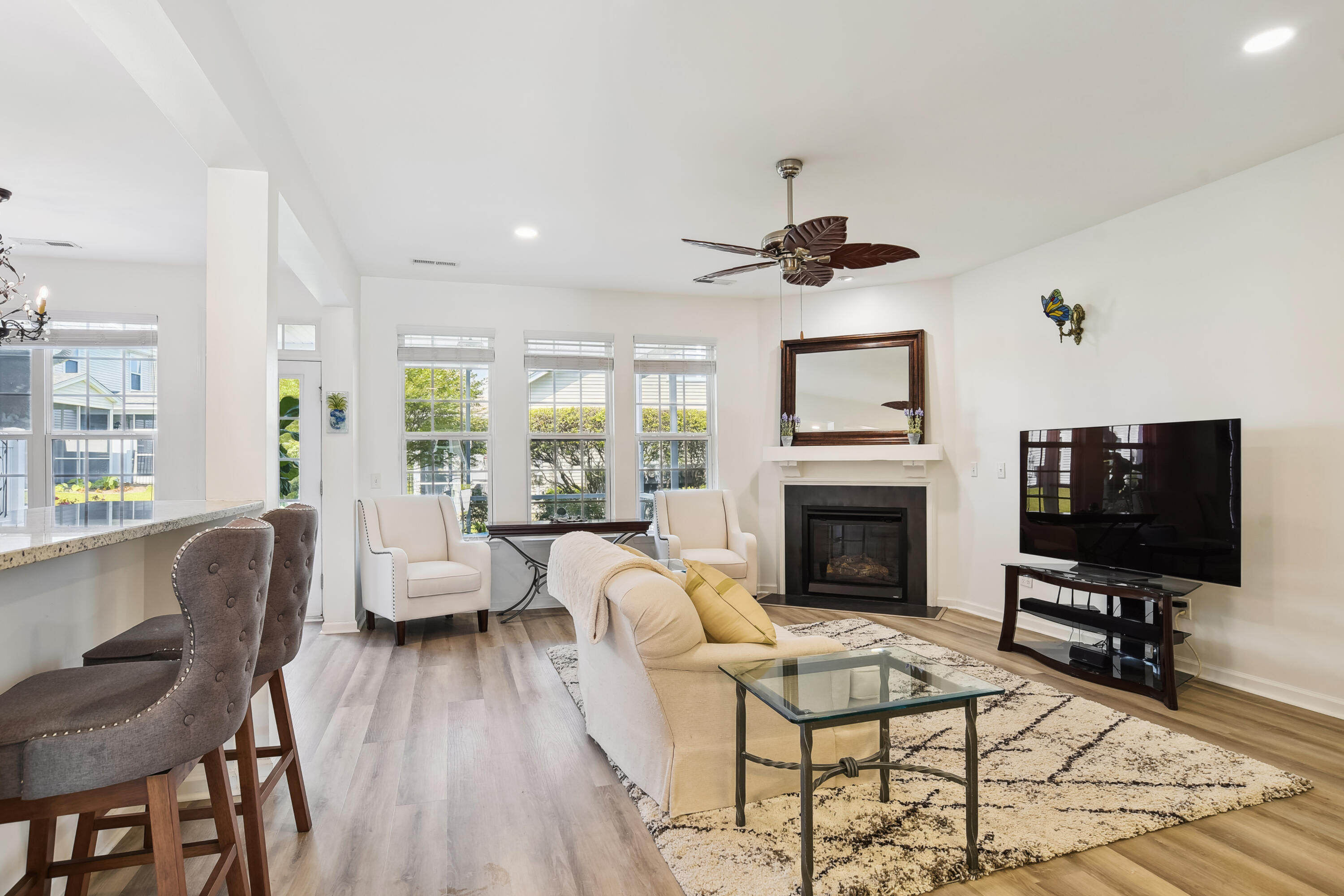 1220 Circle Oaks Drive