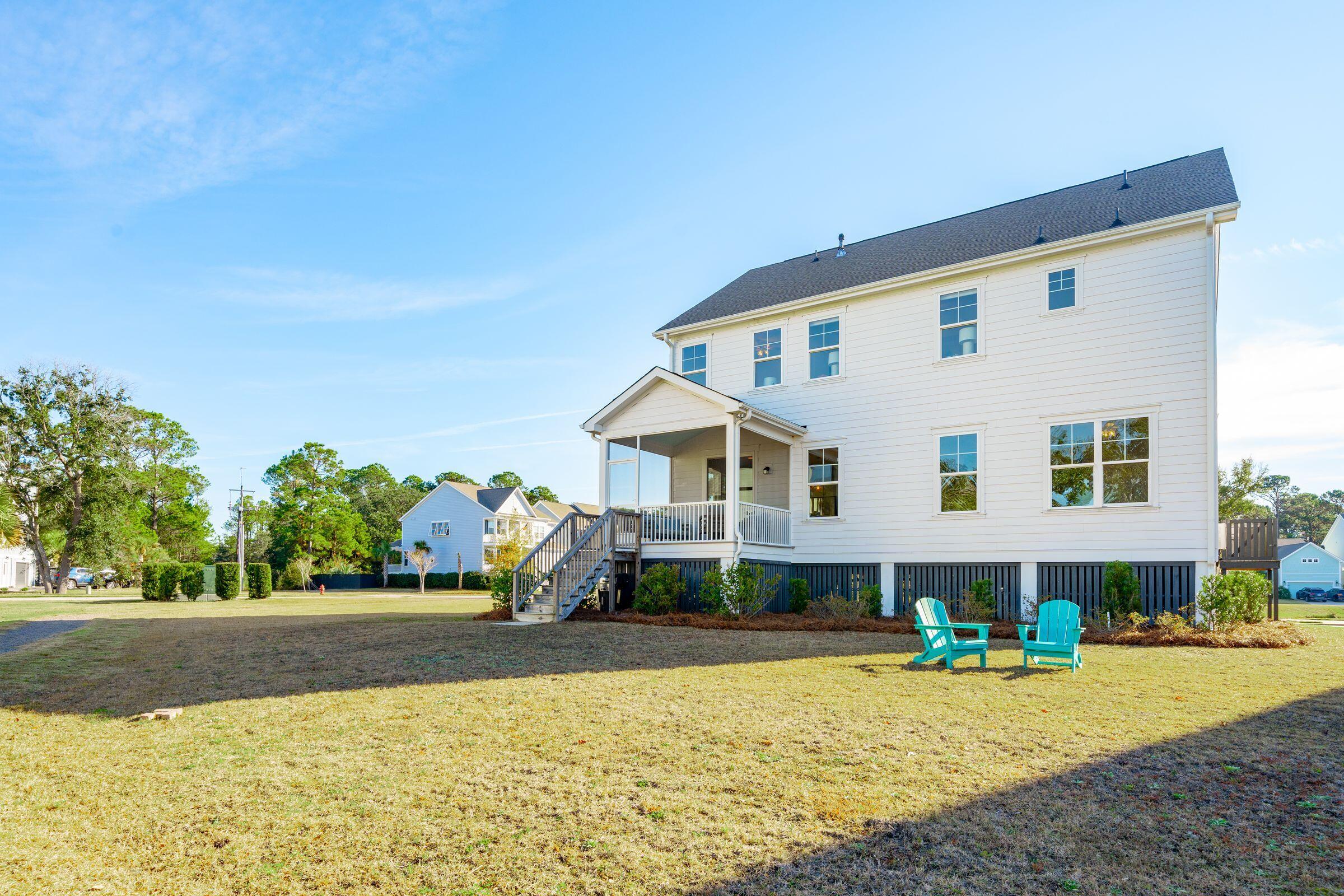 2228 Midden Drive