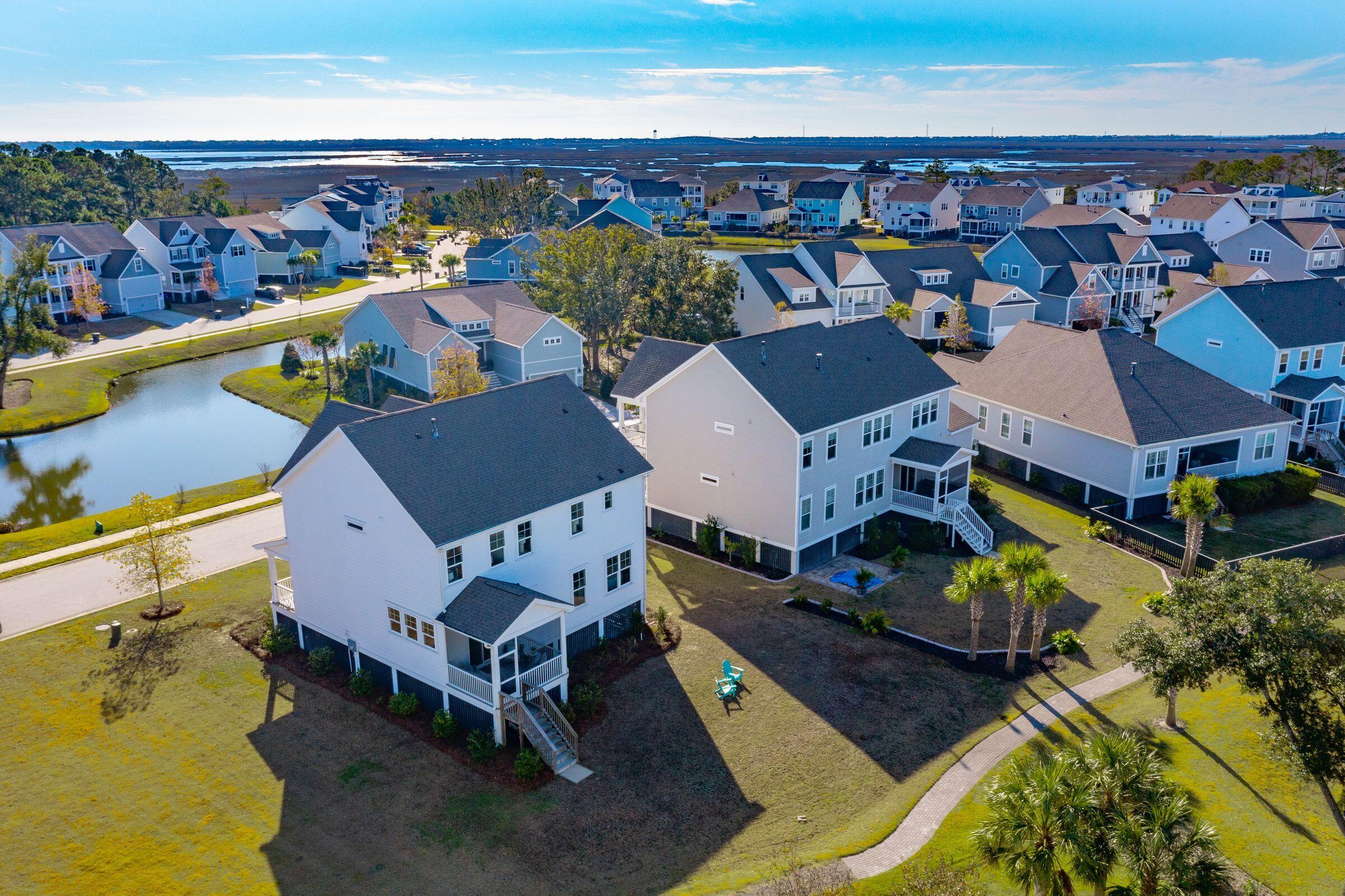 2228 Midden Drive