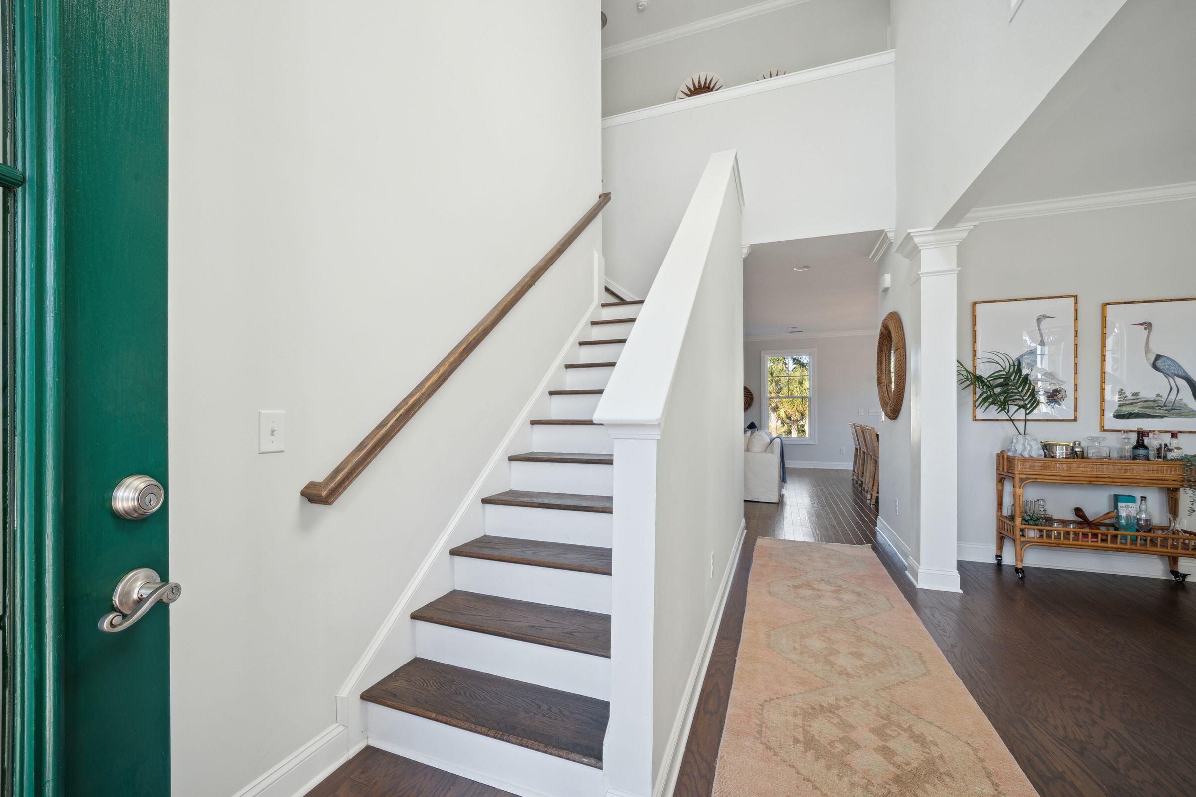 2228 Midden Drive