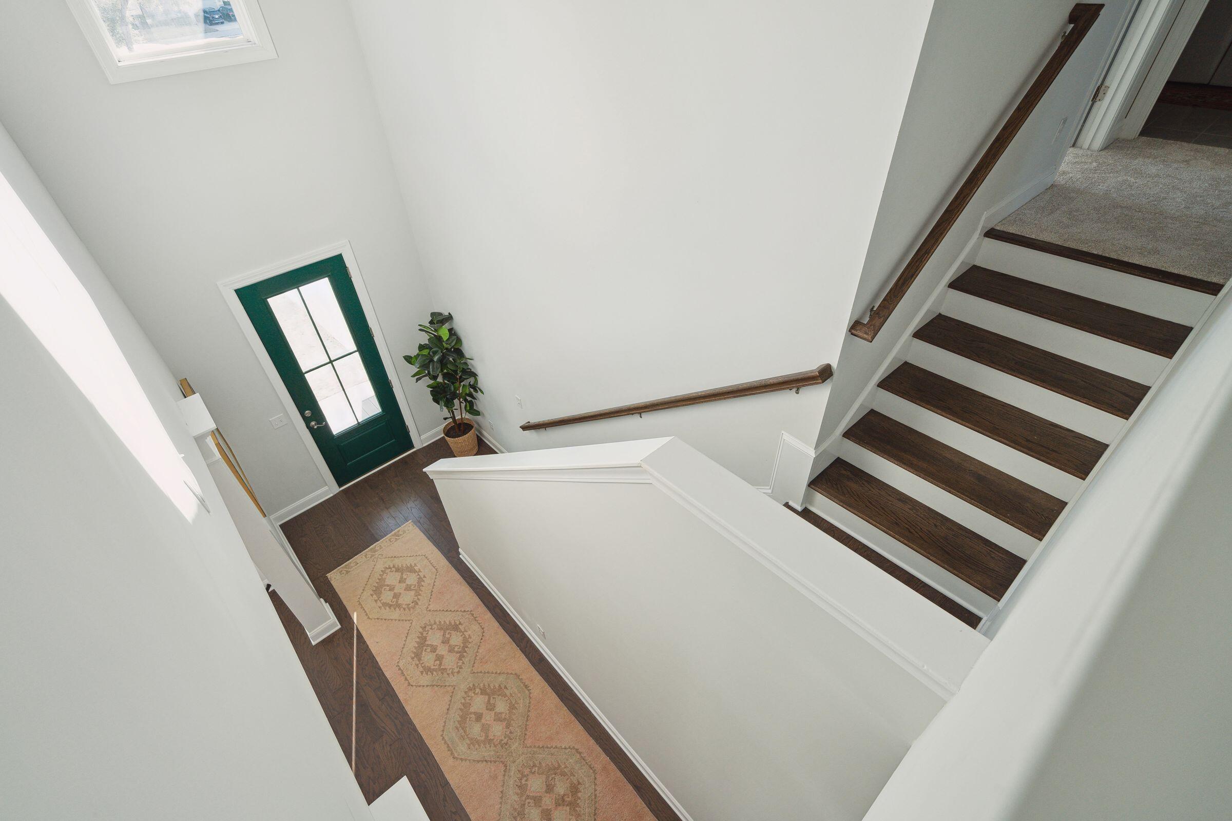 2228 Midden Drive