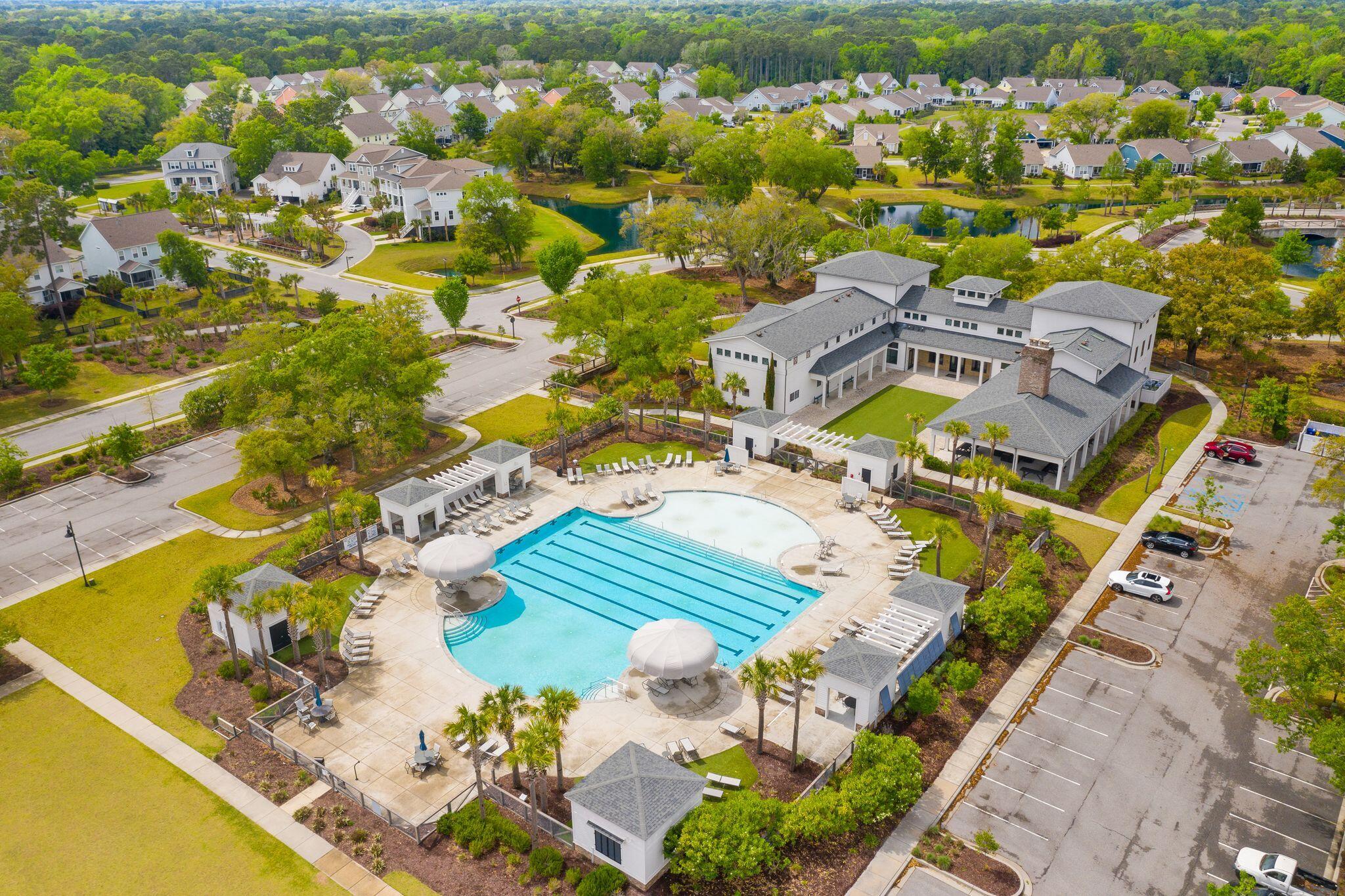 2228 Midden Drive