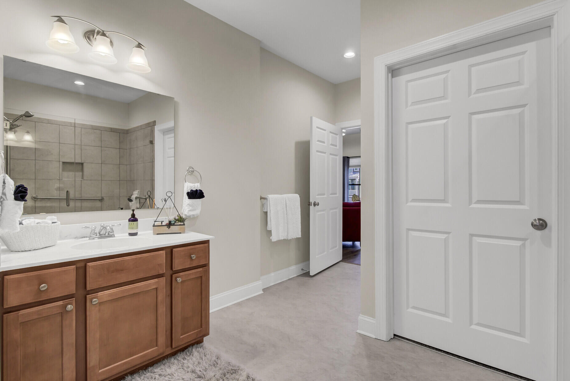 2516 Charter Oaks Drive