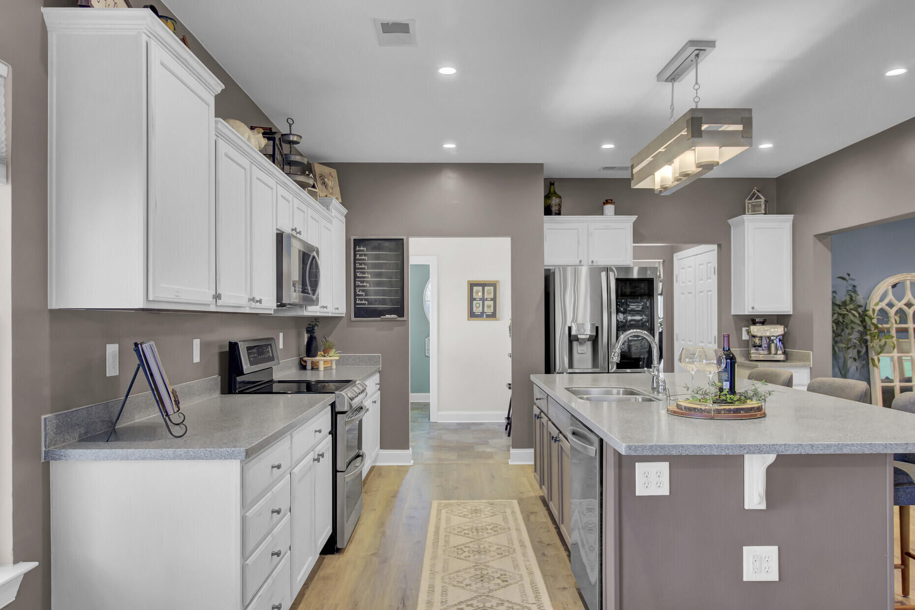 2516 Charter Oaks Drive