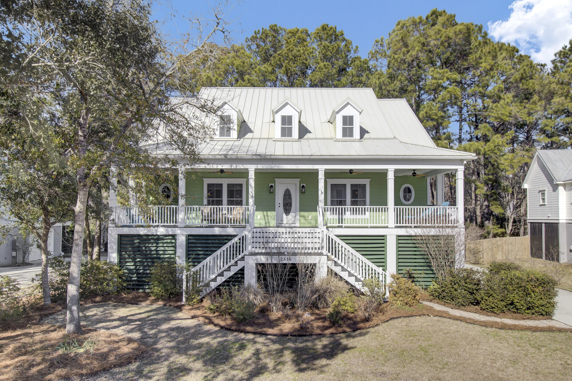 2516 Charter Oaks Drive