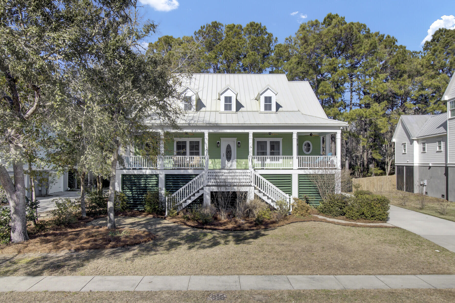 2516 Charter Oaks Drive