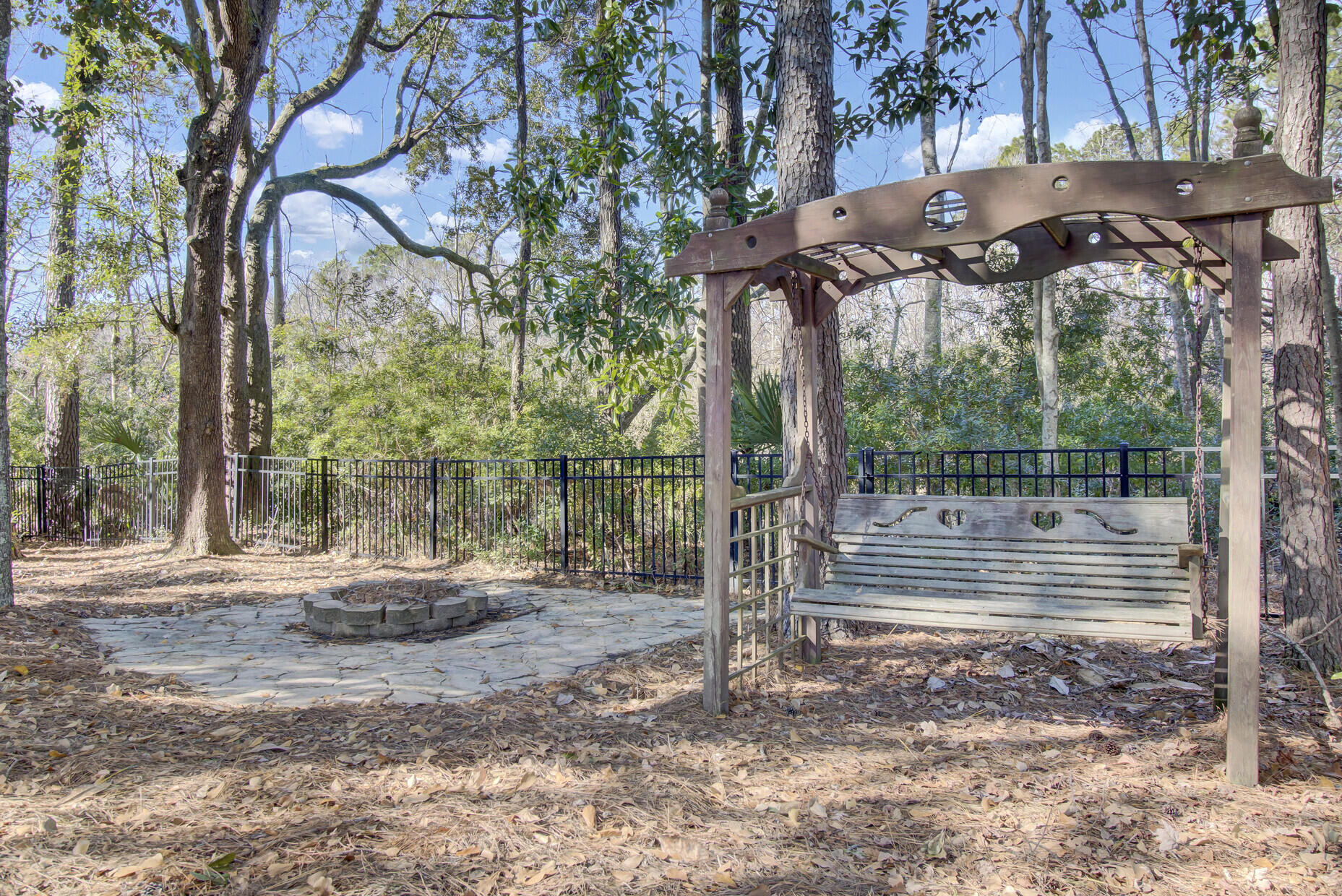 2516 Charter Oaks Drive