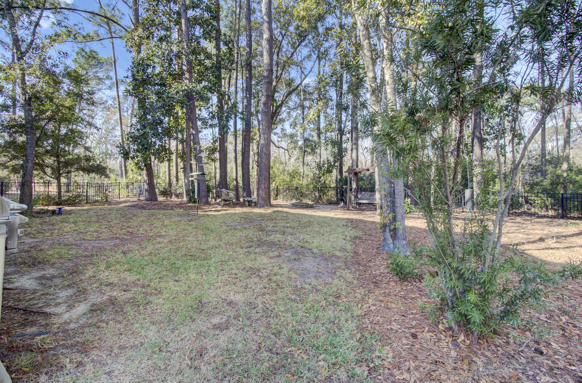 2516 Charter Oaks Drive