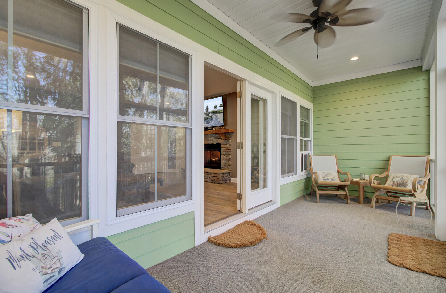2516 Charter Oaks Drive